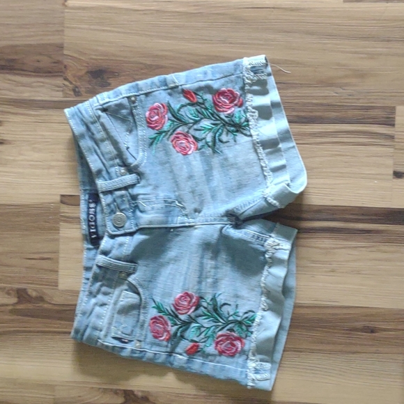 Vigoss jeans junior's 1 floral embroidered floral low rise shorts boho - Picture 1 of 8